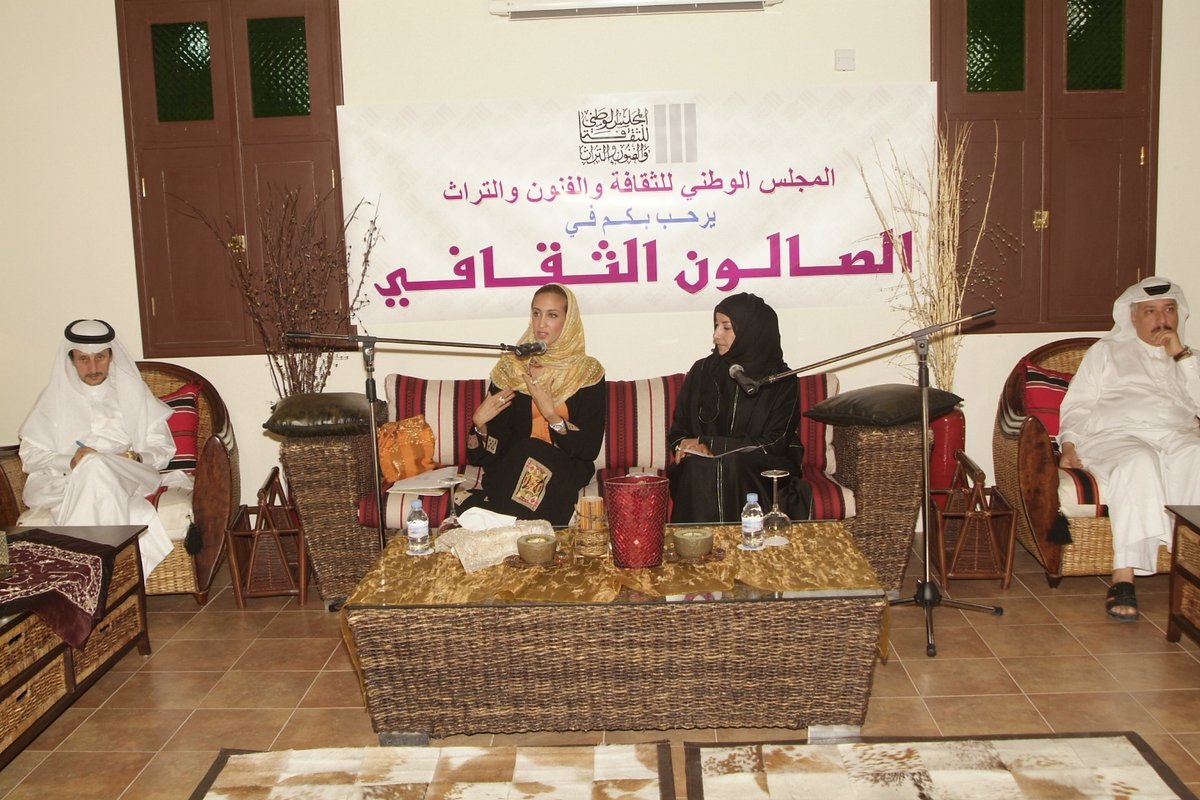 lahdgallery's tweet photo. THROWBACK 📷 In 2006, the #Dohaculturalsalon hosted H.H. Dr Nauf AlBendar, during which she spoke about Saudi female creativity and the emerging voice of women in the arts.
The session was led by renowned associate professor, writer, and critic @kaltamjabor. https://t.co/Xtnrk02BzX