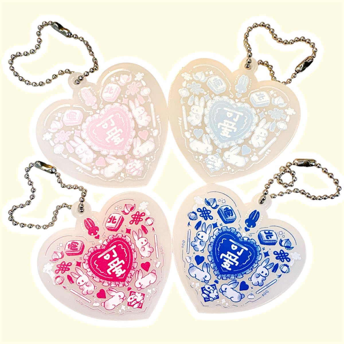 デザフェス出店中！
【スペース：南4F R-133】

新色アクリルキーホルダーあります！
濃いピンク・濃い青を追加いたしました！
大好評のピンク・水色も追加しております♡
是非お立ち寄りください！

#デザフェス
#デザフェス62
#デザフェス62お品書き
<a href="/YUKIZ_0418/">YUKIZ 🍨🎨フリーイラストレーター兼出張燻製屋さん</a>