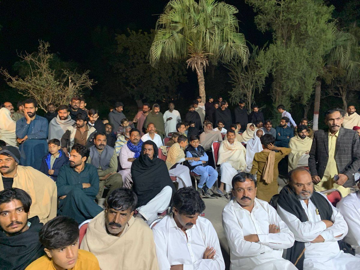 updates_pmln's tweet photo. ضمنی الیکشن حلقہ پی پی 73

مسلم لیگ ن کے نامزد امیدوار میاں سلطان علی رانجھا کی بھرپور الیکشن کمپین جاری https://t.co/HFIf2TCdfg