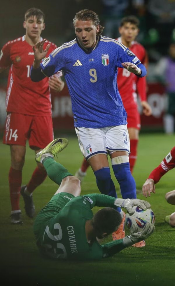 BlogSisal's tweet image. L&apos;Italia è certa di approdare come minimo ai playoff per i #Mondiali2026 🌎

Mentre solo con una (clamorosa) vittoria con 9 gol di scarto si qualificherebbe senza spareggi.

Ma a San Siro come terminerà #ItaliaNorvegia? 👇
tinyurl.com/mr3m44kv#artic…