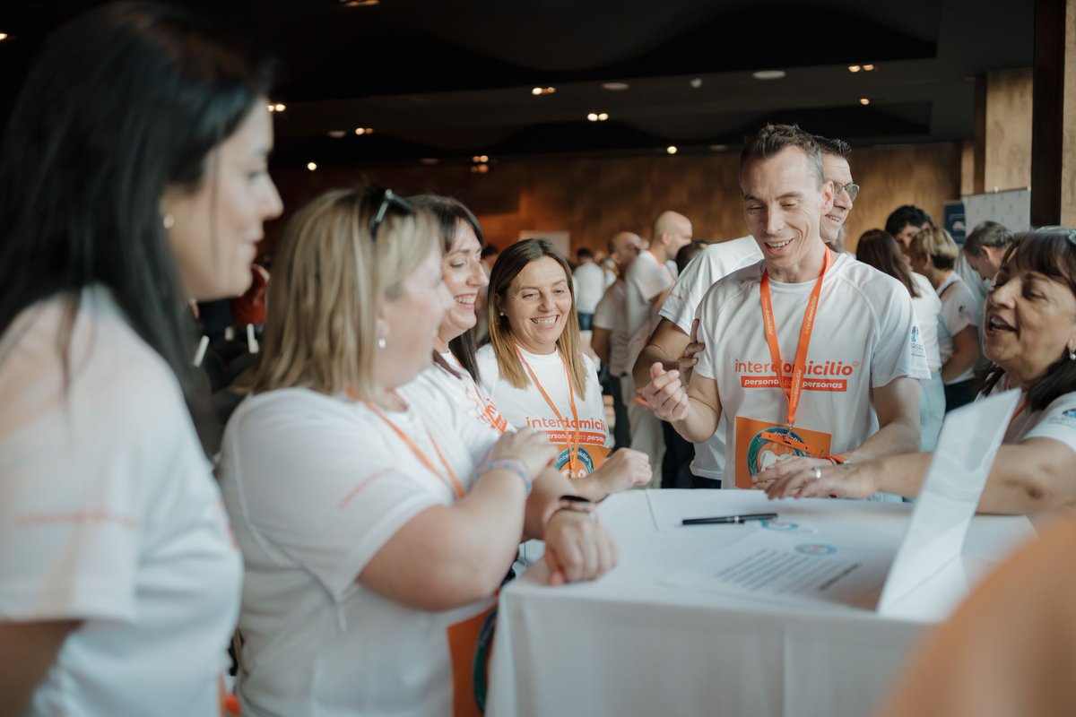 Interdomicilio celebró su IV Convención Nacional en Zaragoza con más de 130 miembros de su red. Una jornada para compartir visión, logros y futuro, bajo el lema “Personas para personas”. Desde AFA, nos alegra ver cómo crecen con propósito. ¡Enhorabuena!