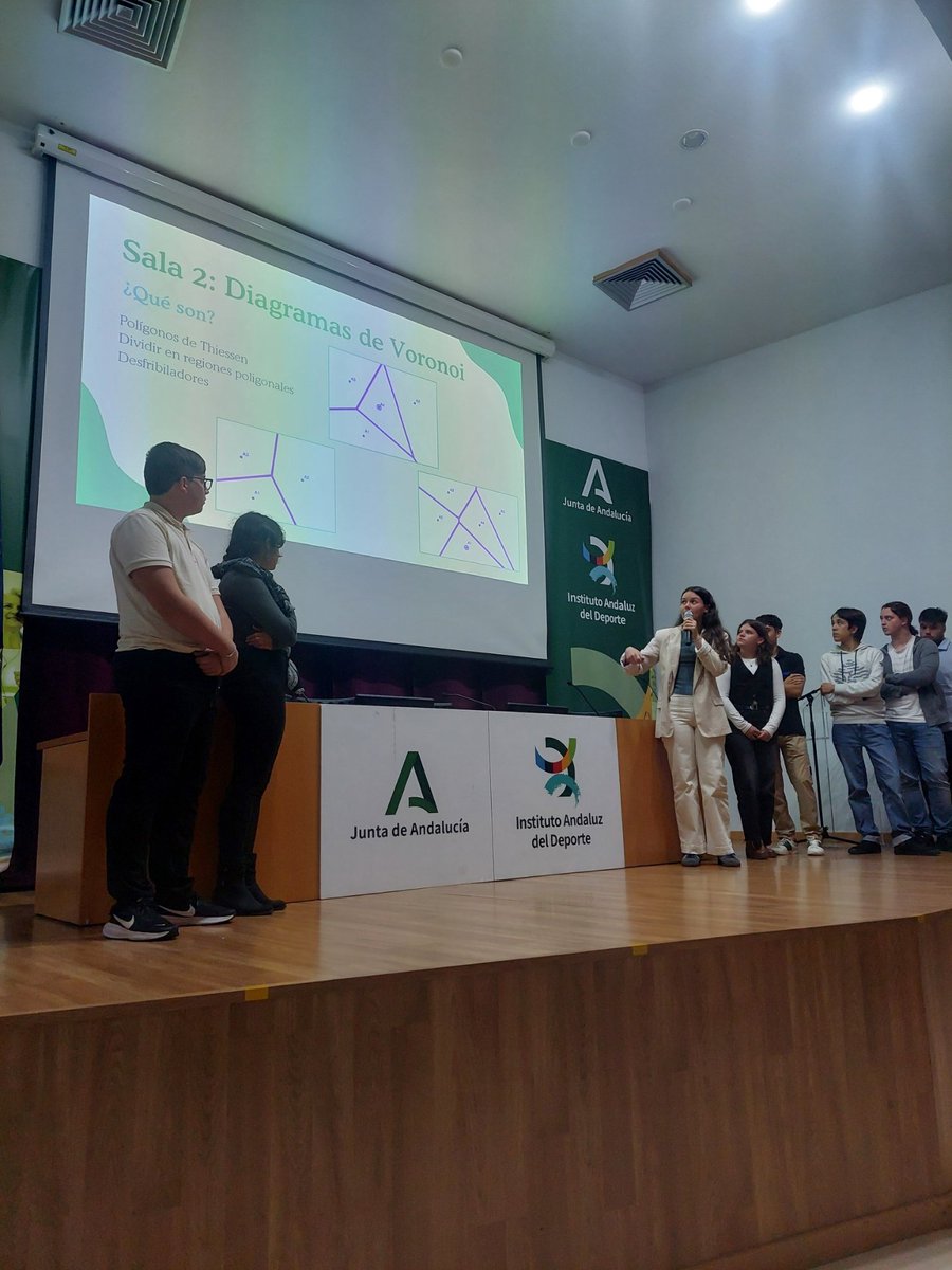 gabBBAAMalaga's tweet photo. Jornada inicial del programa STEM en el IAD (14/11) con la asistencia del profesorado coordinador de Málaga. 🚀🤖🧮
El alumnado del Colegio La Presentación y del IES Salvador Rueda presentó sus experiencias, además del IES Dr. Rodríguez Delgado. https://t.co/UJAVvGKuKI