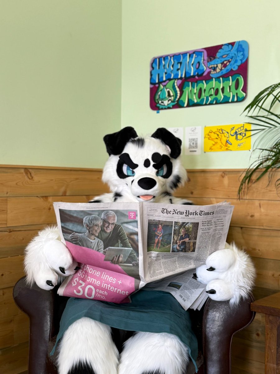 Sacred_Beans_Co's tweet image. Relaxing a little this #FursuitFriday!

🪡: @mixedcandy