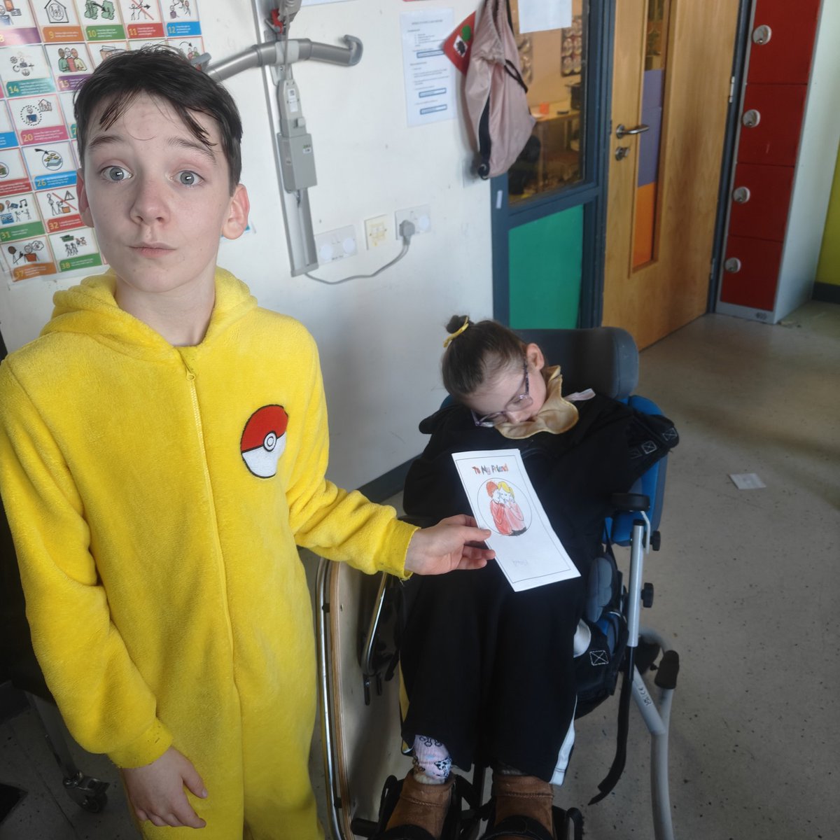 Our random act of kindness next week was delivering sweets and juice to the <a href="/DpGreySeals/">Drumpark Grey Seals</a>! Today they surprised us with lovely thank you cards! We love them and loved our visit from you! <a href="/drumparkprimary/">Drumpark</a>