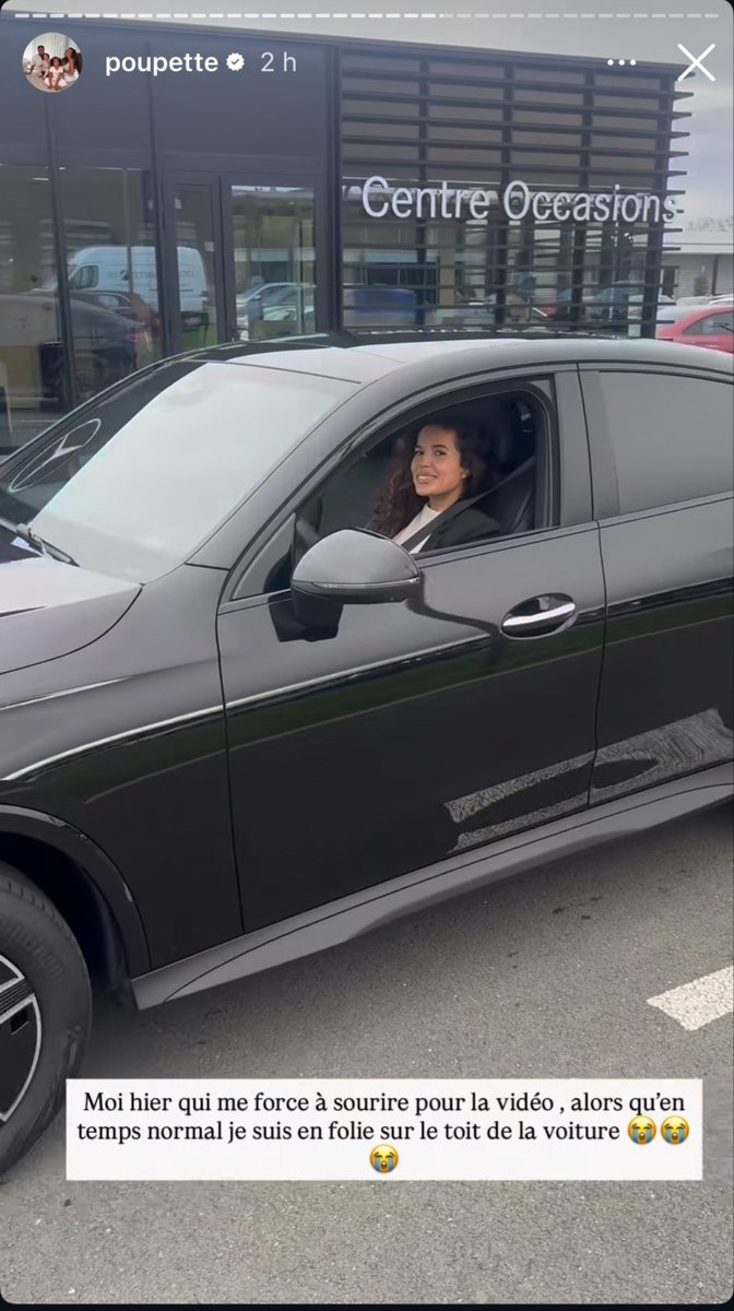 Diegothereturn's tweet photo. "Moi hier qui me force à sourire" 😂

Kenza Pelissard  qui essaie de faire la miskina avec des fausses excuses pour que la nouvelle voiture passe auprès des poufettes 😂
#poupettekenza  n'a honte de rien.

Remarque les poupettes sont tellement C*nnes qu'elle a raison de tenter https://t.co/UU81W8Vn7V