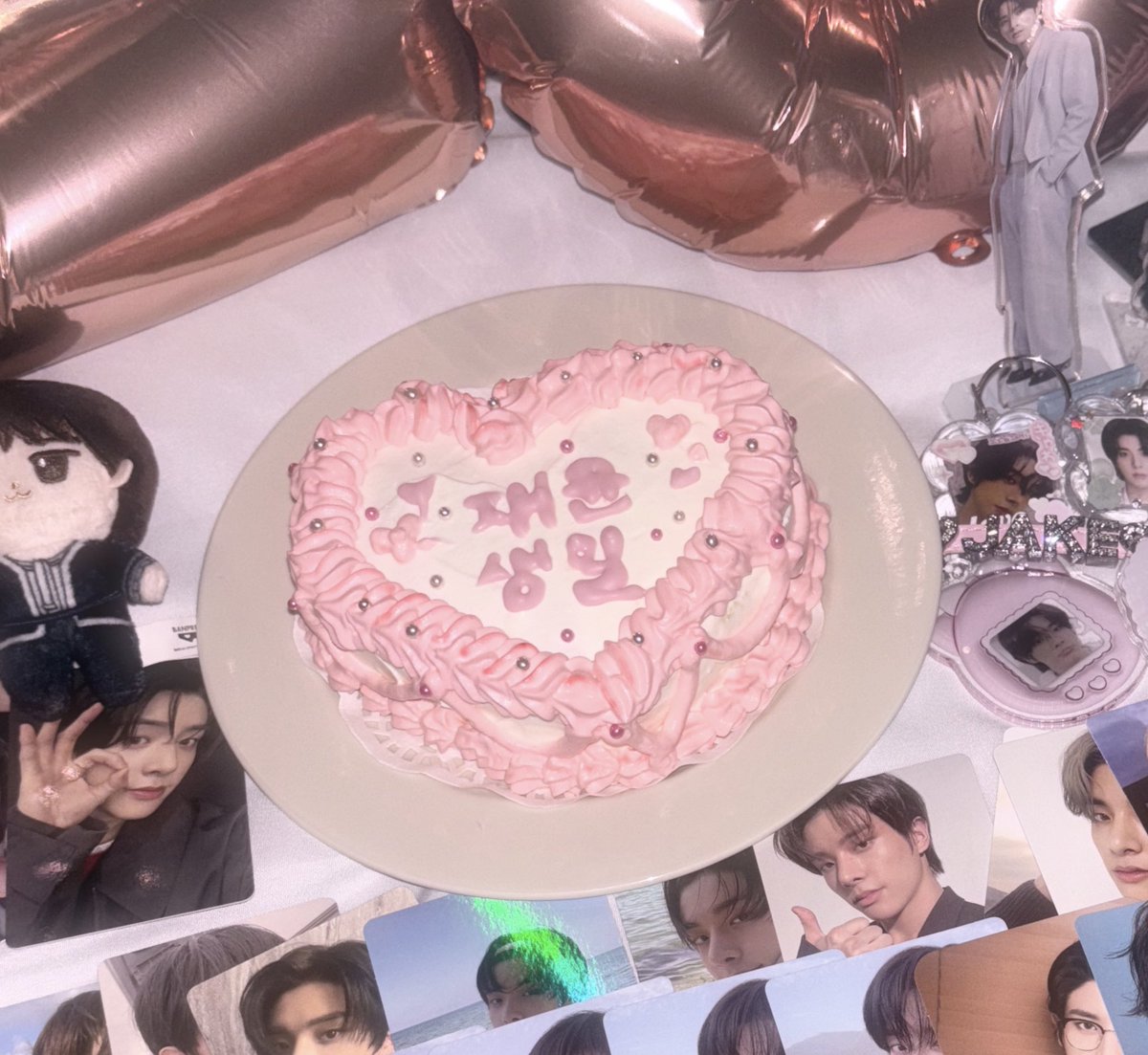 ami_jk15's tweet photo. ケーキ作るの頑張った(๑˃̵ᴗ˂̵)و https://t.co/WwgHTdT5wo