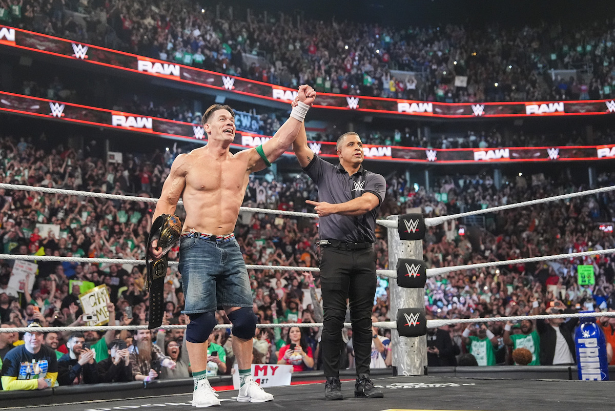A última (vez que vamos ver John) Cena. 🧢
Por isso, queremos saber qual foi, para vocês, o melhor momento... do MELHOR. 🐐 Não sejam tímidos.
🔴 O ÚLTIMO #WWERAW de John Cena EM DIRETO na Netflix, dia 18 de novembro, à 01h00 (hora portuguesa) 🔴