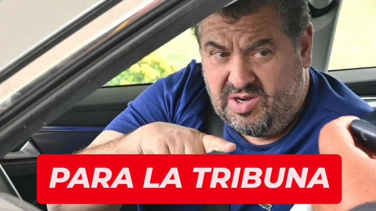 🔥 Flavio Perchman volvió a apuntar contra el periodismo pero se le fue la mano. Mientras, el hincha de #Nacional aplaude

▶️ youtu.be/GNBcoS8X6P0