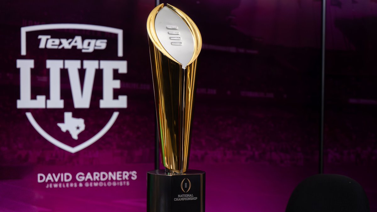 Look what stopped by the studio this morning 🏆👀

<a href="/CFBPlayoff/">College Football Playoff</a> | <a href="/drpepper/">Dr Pepper</a>