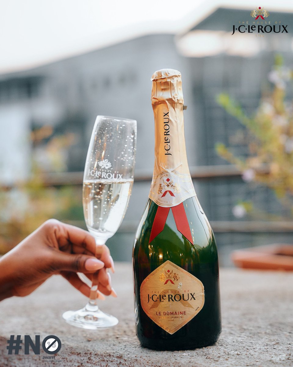 Mich_Shoxen's tweet image. My Final Destination this Friday? Straight to the couch with a cold bottle of JC and a series I’ve been dying to binge. No detours, no passengers. Exactly what I ordered
@HouseOfJCLeroux @JCLeRoux

#JCExactly #Exactly