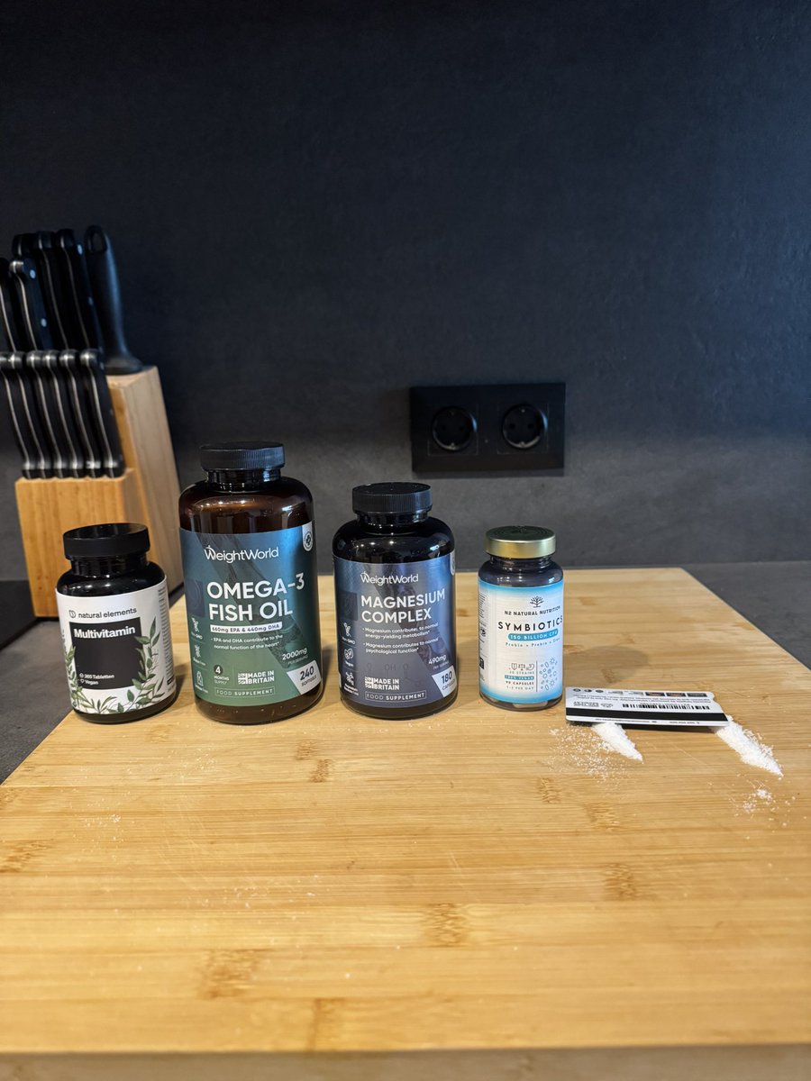 Cheek Analytics tweet media