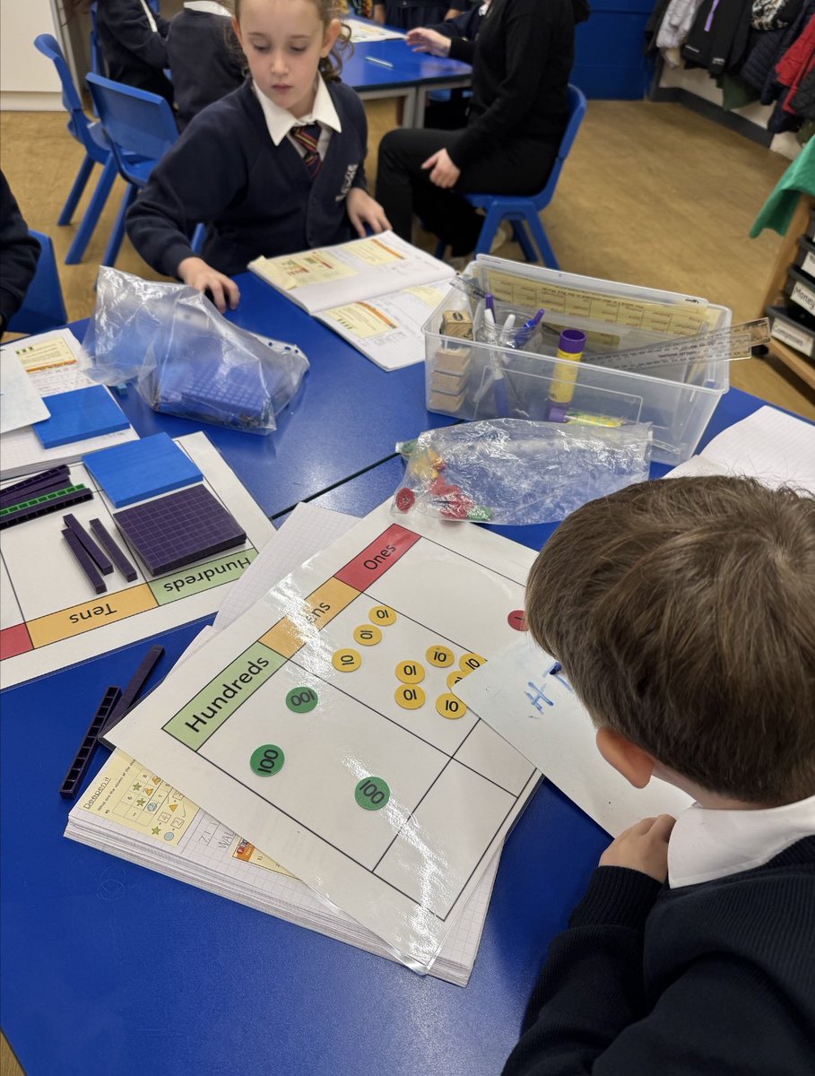 This week, Year 3 have been working hard using base 10 and place value counters to add and subtract 3 digit numbers where they have had to do exchanges when crossing the 10's and 100's boundary. Well done, Year 3! 🧮