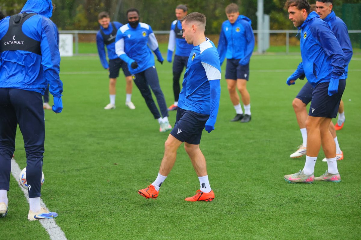 Working hard for the game tomorrow 💛💙

#COYM | <a href="/SolihullMoors/">Solihull Moors FC</a> | #YouMoors