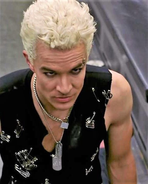 Happy 25 years of Fool For Love! One of the best Buffy episodes and it gave us Spikes best look