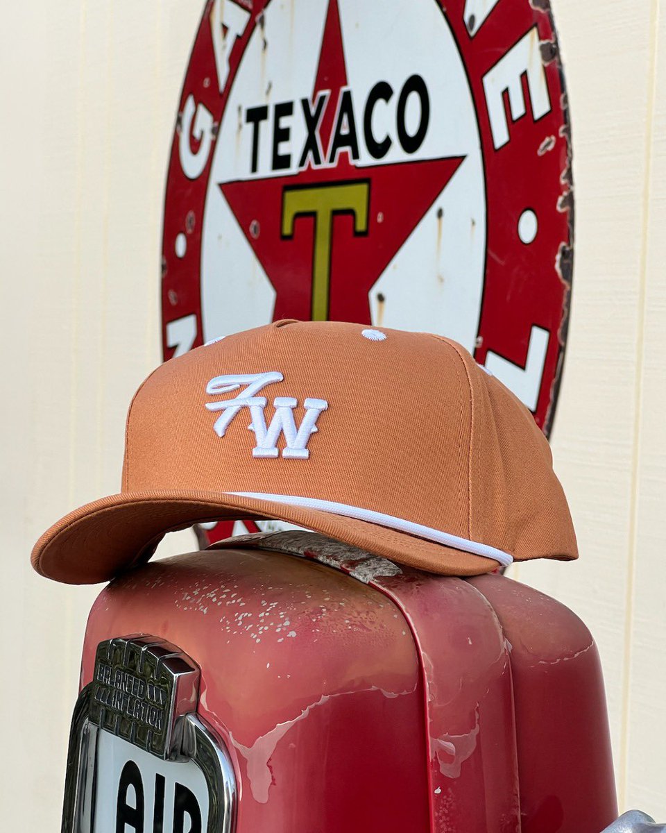 _FreshWestern's tweet image. Drop 003 is officially live. 
Builds straight from the workshop: The Retro Hat and The Golf Hat we’ve been teasing. Fresh silhouettes. Dialed-in details. Made to go the distance.

Shop Drop 003: freshwestern.com/collections/dr…