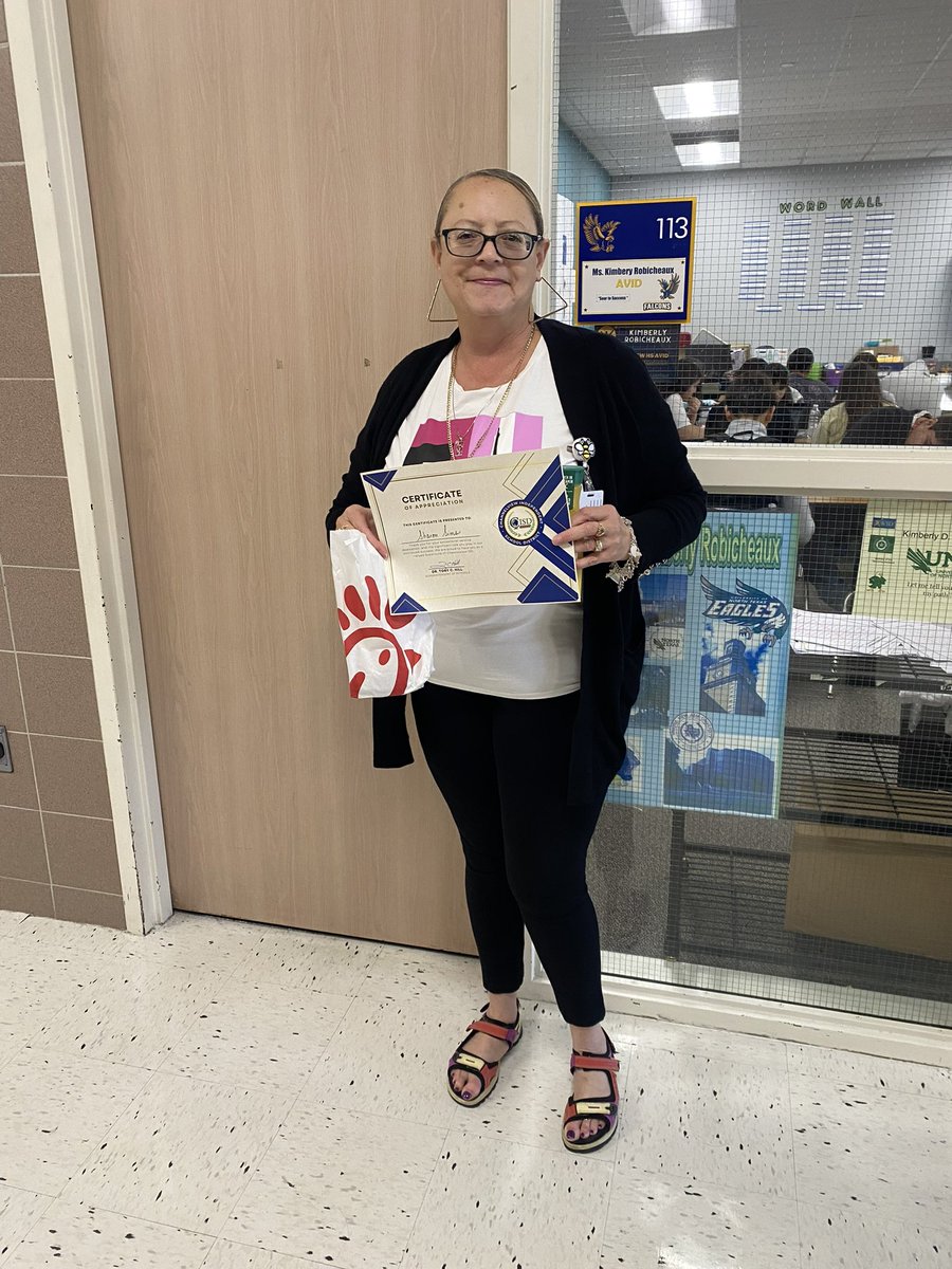 emet_crz's tweet image. Thank you to our @ChannelviewISD substitutes on their special day! Today they got a certificate of appreciation and breakfast as a small way to say thank you for showing up daily for our falcons!!! @tchill_ @MikeHoustonAL