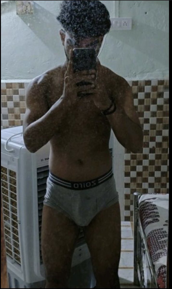 MaskedHoe tweet media