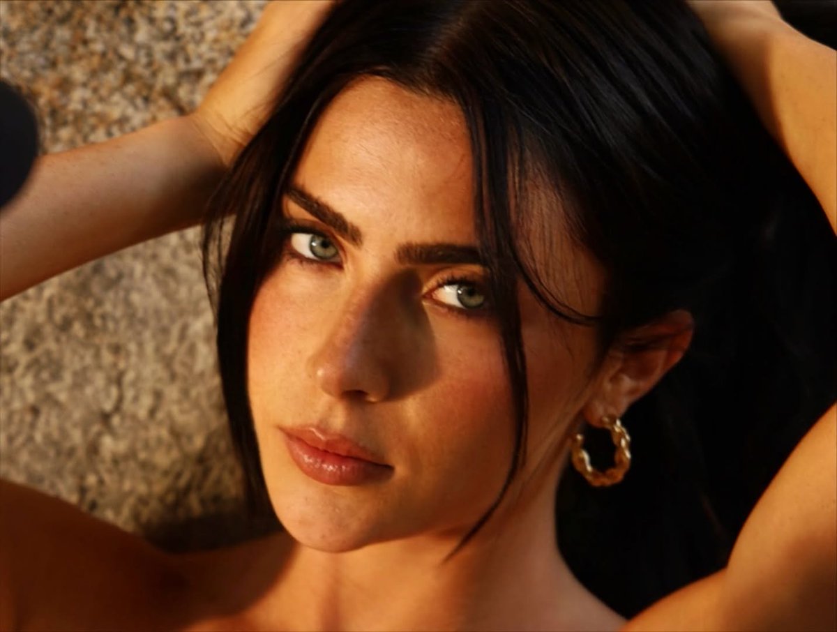 Jade Picon tem O facecard 😍😍