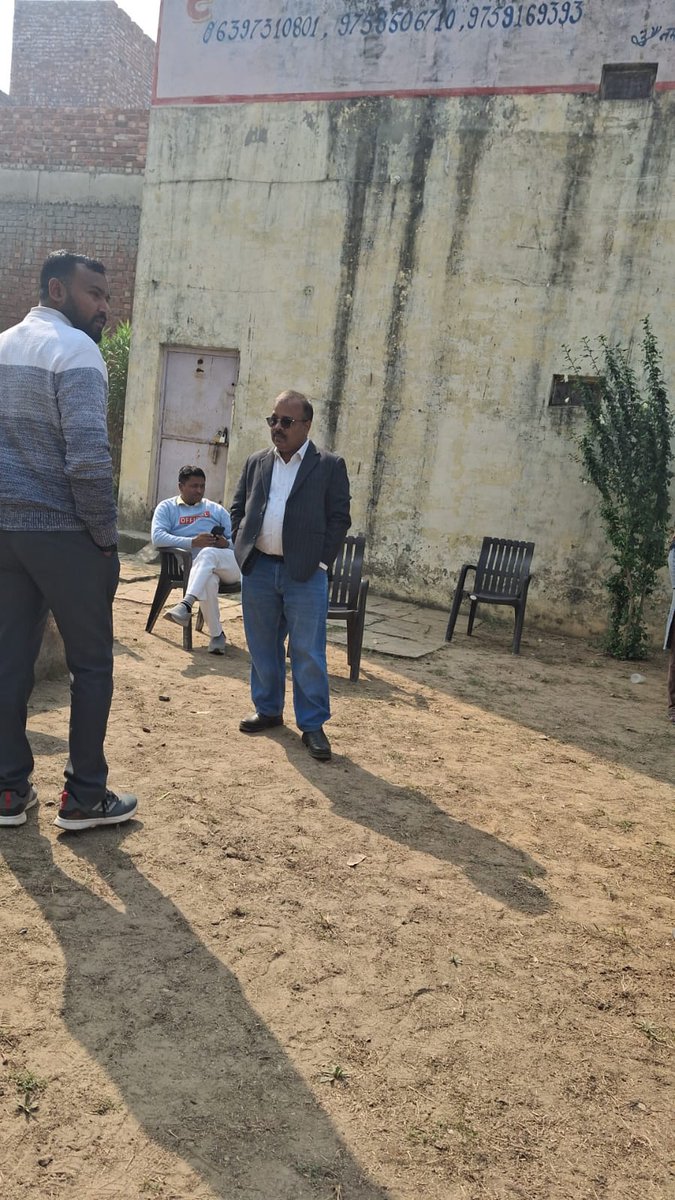 Sampigupta's tweet photo. #UPCM 
@myogiadityanath
@AmitKAnandIPS
#AmrohaPoliceInNews
#DGPUPInNews
#UPPInNews
#UPPolice
@Uppolice
@amrohapolice
@digmoradabad
@dgpup

हसनपुर में वृद्ध ज़मीन मालिक से 1 करोड़ की रंगदारी मांगने का आरोप, विरोध करने पर परिजनों के साथ मारपीट https://t.co/UT3Dcf7wvi