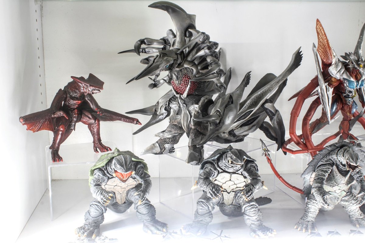 昭和ガメラ出してくれェ〜〜〜〜