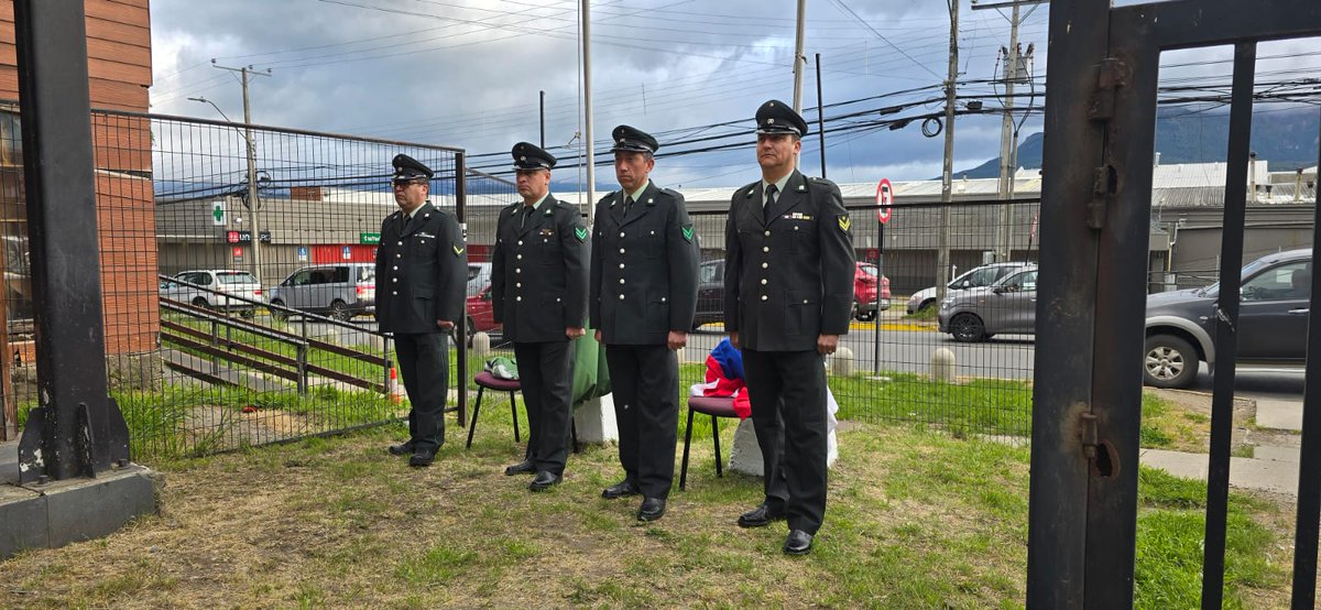 Nuestra Ceremonia Central estuvo encabezada por el Seremi de <a href="/MinjuddhhAysen/">Seremi Justicia y Derechos Humanos Aysén</a> Samuel Navarro y nuestro Director Regional (S), Coronel Mario Benítez.