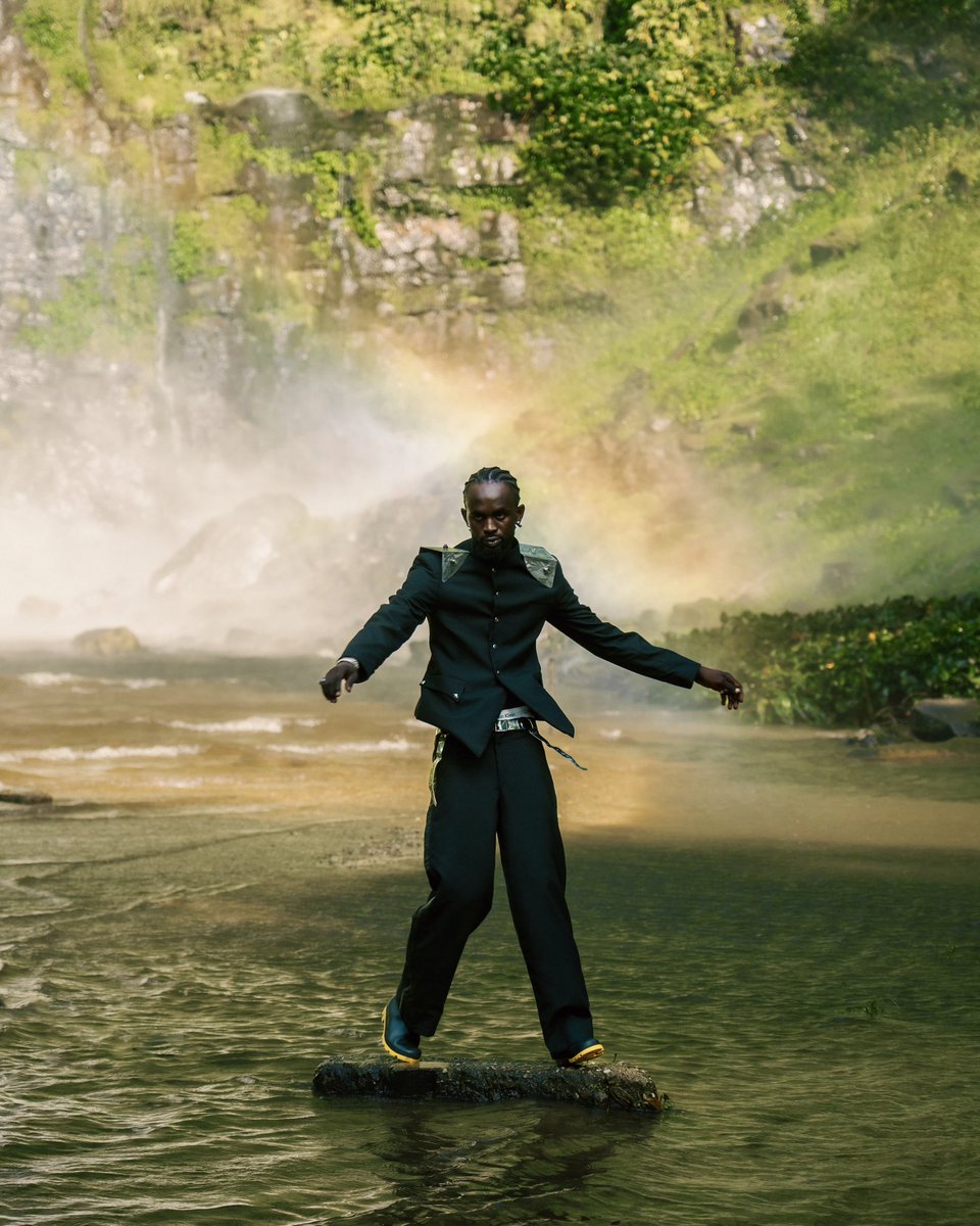 THE SUN ☀️ 

Photographed by me