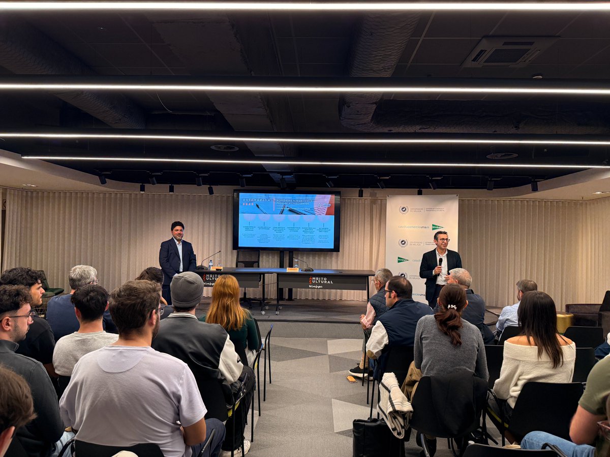 Cátedra de Comercio y Transformación Digital UMA tweet media