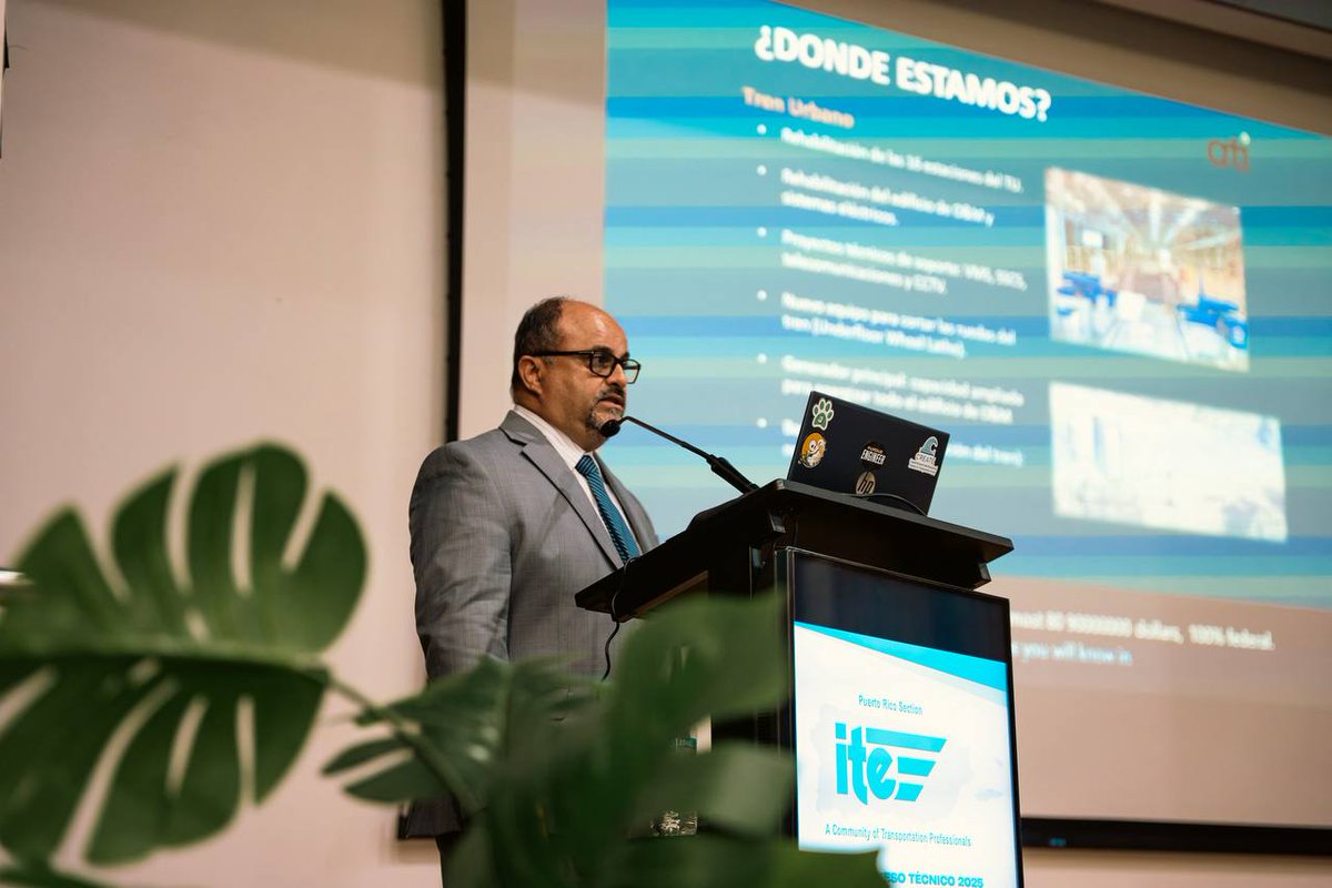 ATIDTOP's tweet image. Hoy, el director ejecutivo de la ATI, Ing. Josué Menéndez Agosto, participó como moderador en el Congreso Técnico 2025 de la ITE Puerto Rico Section. 

Durante su intervención, presentó a los participantes el rol de la Autoridad de Transporte Integrado (ATI).