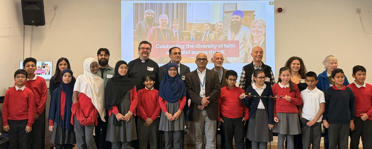 MayflowerSch's tweet image. At Mayflower we celebrated Interfaith Week! We had wonderful faith leaders and guests, they talked to our pupils about the importance of Interfaith and their beliefs. We had interfaith exhibition : Displays of various artefacts, objects, books and posters. 
#InterfaithWeek