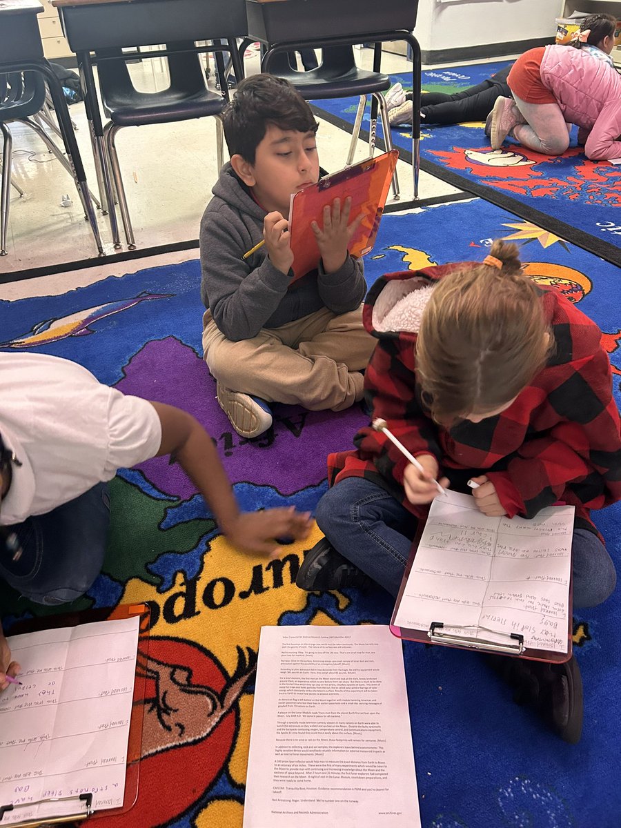 msjaimemcdonald's tweet photo. My kiddos did great job analyzing different modes of text to answer their unit question: What do you know about earth and its neighbors? They recorded key details and made wonderful connections! They are out of this world 🪐☄️🚀 @NealatWoodland @FultonCoSchools @WESWildcats2 https://t.co/S7RYPQeE4X