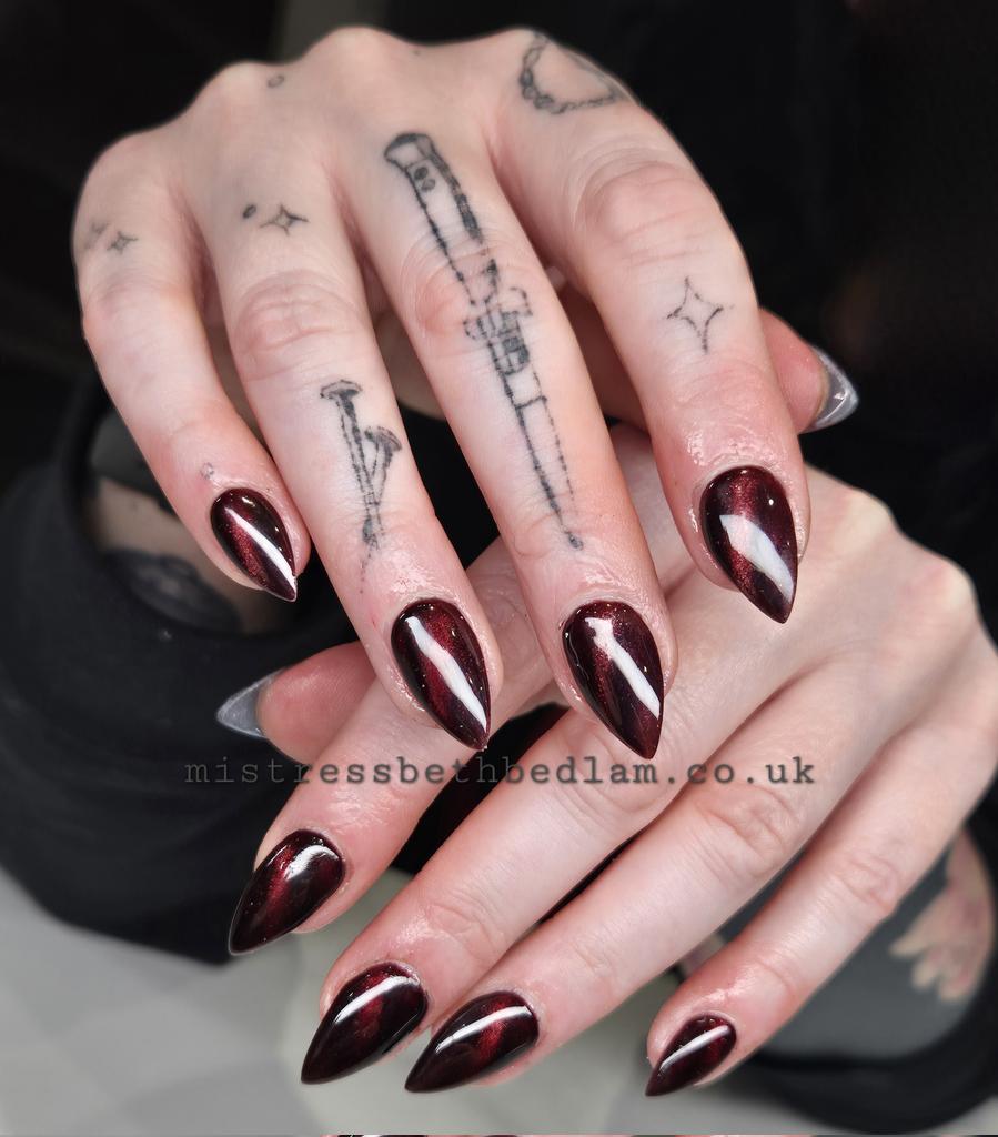 New Vampiress claws 🩸