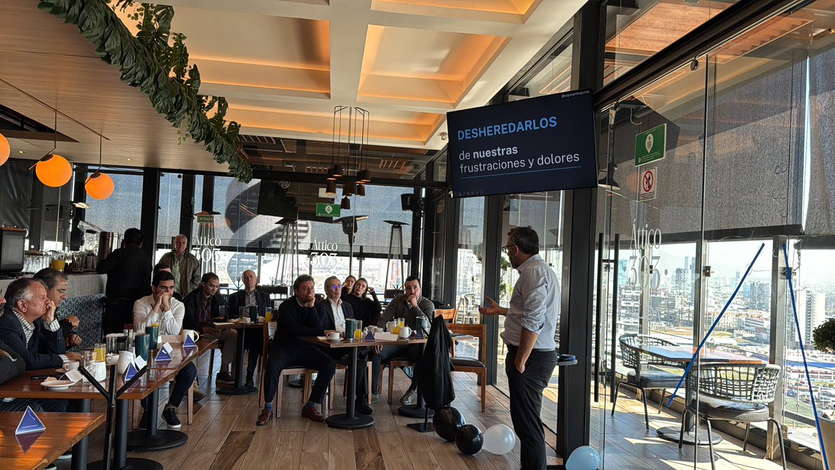 Buena plática de <a href="/soymartinquiros/">Martín Quirós</a> de empresas familiares en Attico 303 Elementa. Evento patrocinado por Olufin 📊💯