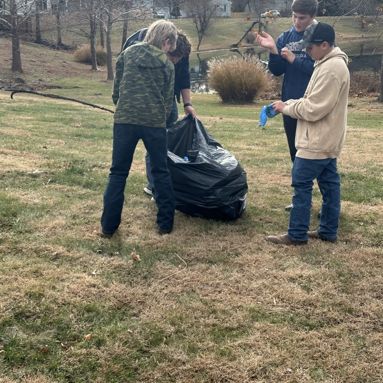 CCPSCCHS's tweet image. Our fishing club had a day of service picking up trash around a local pond. Well done Blue Devils! #BetterEveryDay