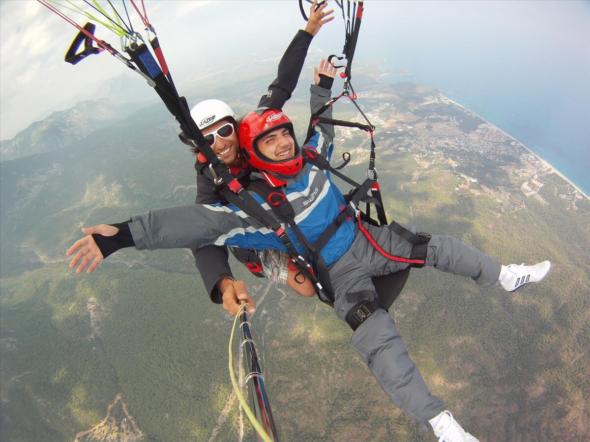 excursionturkey's tweet photo. Bodrum is not just beaches and history! ✨

Here you can fly over turquoise Aegean waters — through paragliding or parasailing — and discover real freedom.

🌍 https://t.co/IUCAb8Yq2L

#Bodrum #Paragliding #Turkey #Adventure #Travel https://t.co/IIUVP1MtRv
