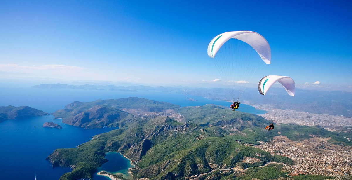 excursionturkey's tweet photo. Bodrum is not just beaches and history! ✨

Here you can fly over turquoise Aegean waters — through paragliding or parasailing — and discover real freedom.

🌍 https://t.co/IUCAb8Yq2L

#Bodrum #Paragliding #Turkey #Adventure #Travel https://t.co/IIUVP1MtRv