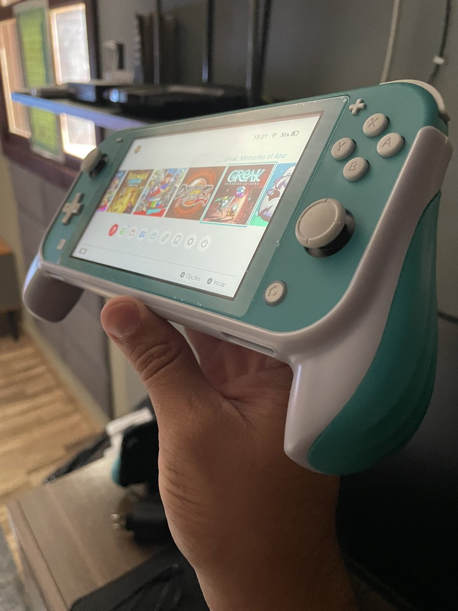 Digopriv93's tweet photo. Grip ergonômico para switch lite , melhorando 100% a pegada https://t.co/tRvrWtO5ms https://t.co/o98Q1G24sX