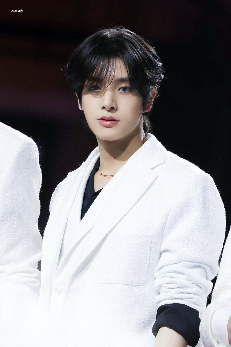 Happy Birthday 🤍
#제이크생일인데_여긴왜앉아있어요
#23SeasonsWithJAKE
#JAKE #제이크