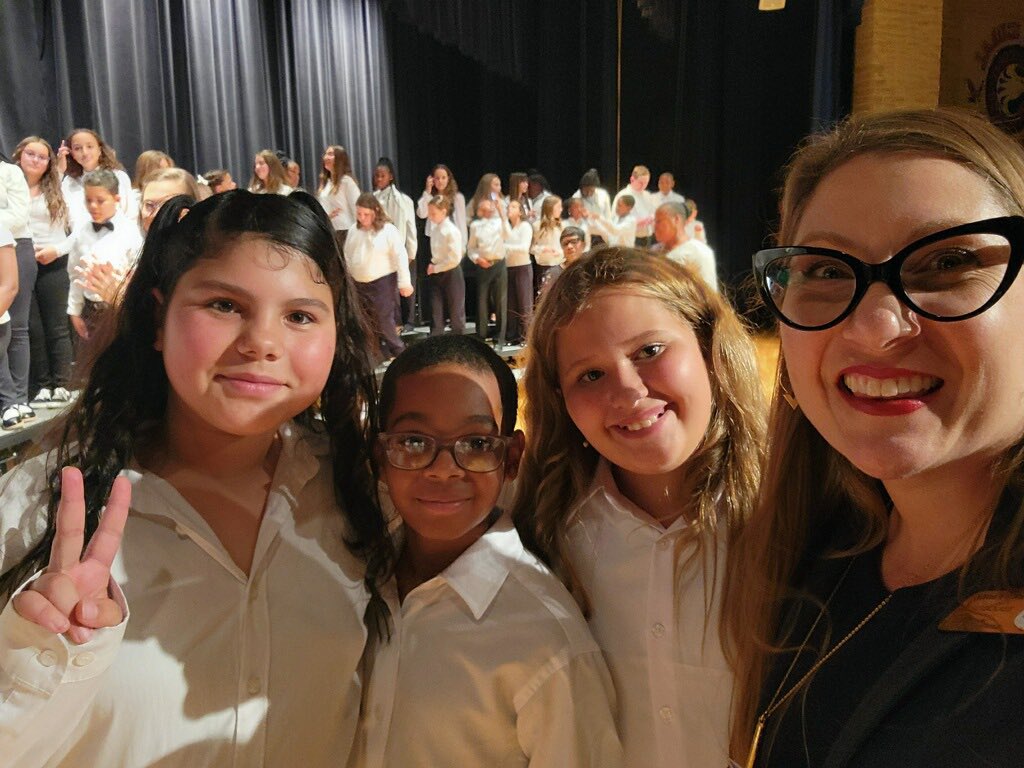 Villas Elementary tweet media