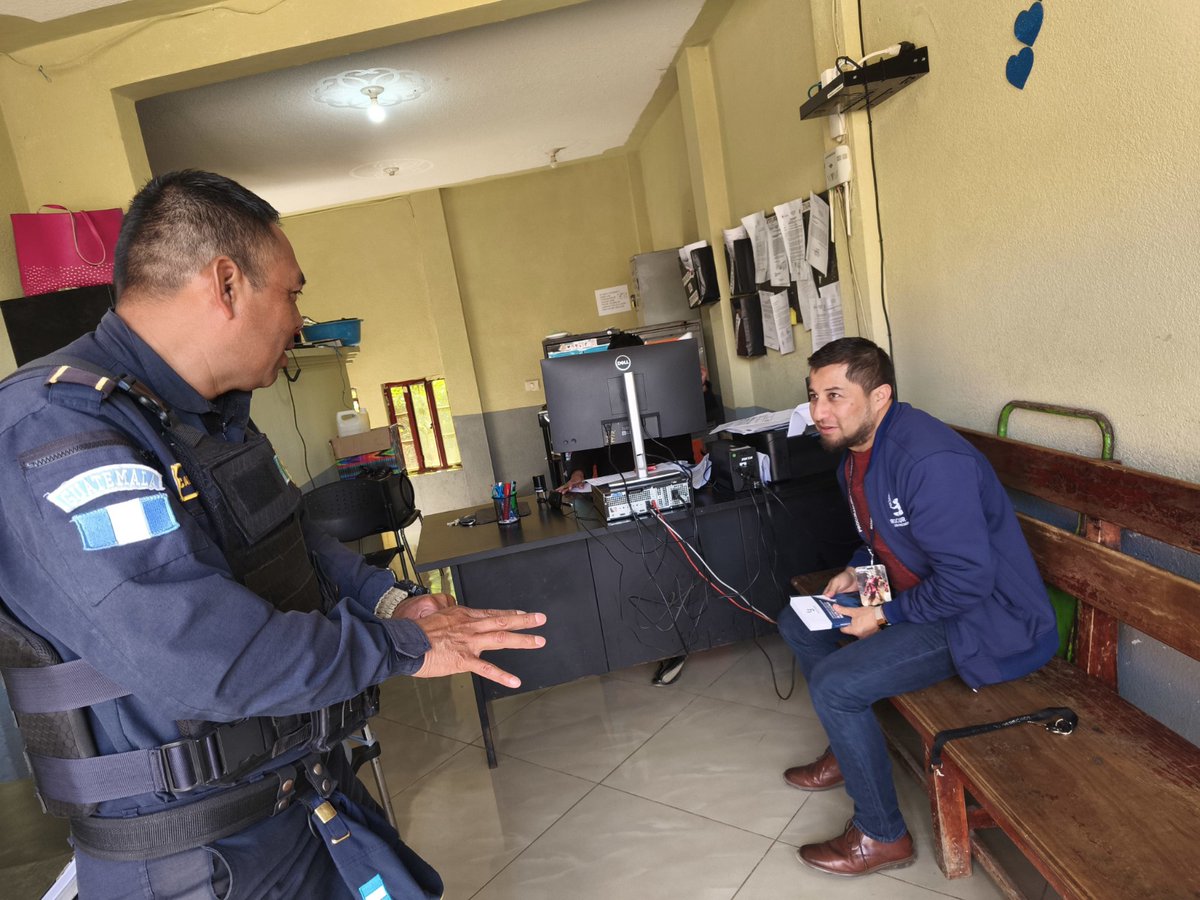 📍#SanMarcos #Huehuetenango
Continúan verificando los protocolos de atención a la población migrante en contexto de #Movilidad humana, refugiada y retornada en los referidos departamentos. En tal sentido, realizan visitas a la Subestación 42-2-3 de la <a href="/PNCdeGuatemala/">PNC de Guatemala</a> del