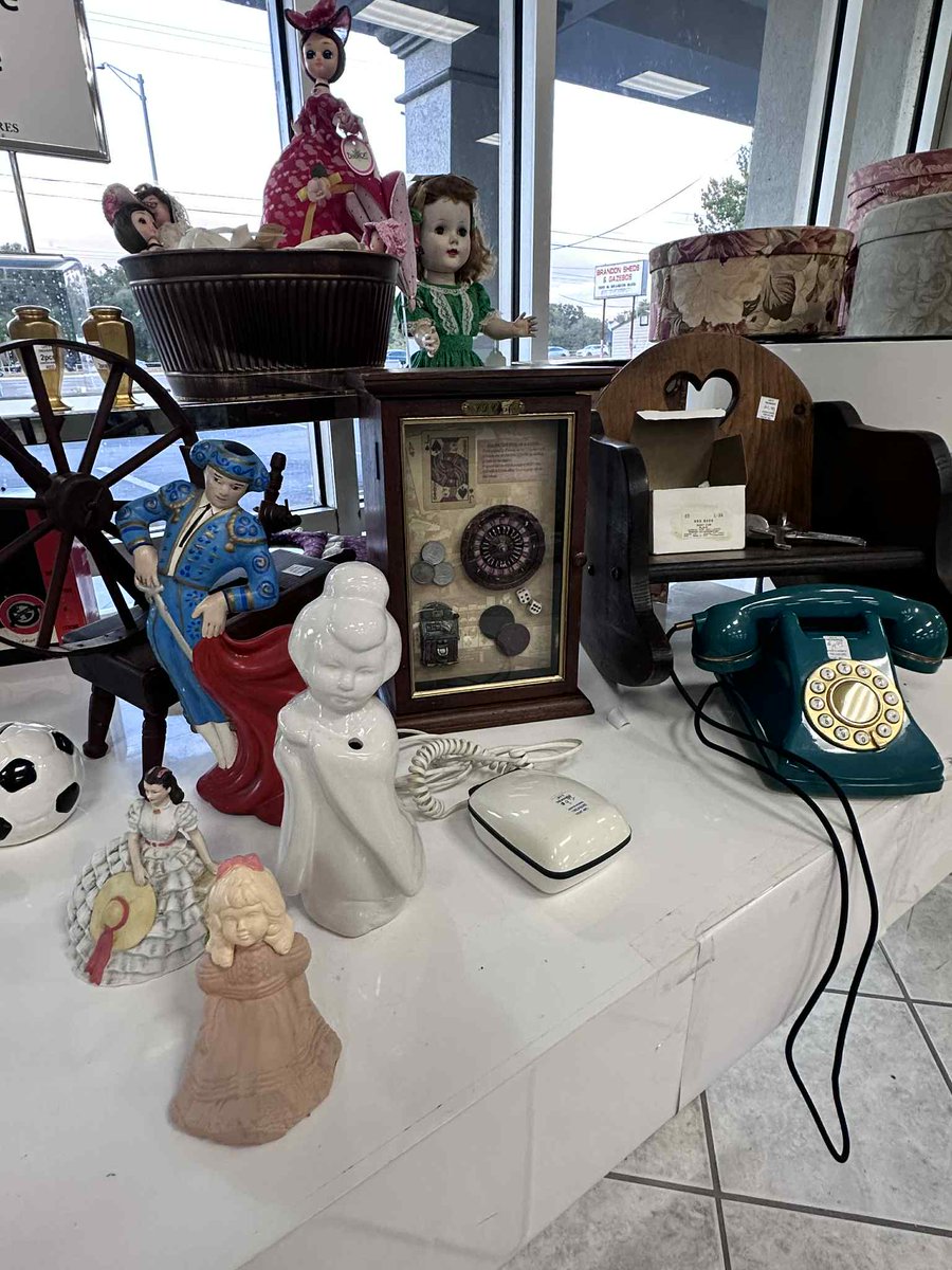 LT_Thrift's tweet image. Get ready for holiday guests at our 50% off Housewares, Home Decor &amp;amp; Furniture Sale!🦃🪑🍽️ 11/13-11/15🍂

𝑰𝒕𝒆𝒎𝒔 𝒔𝒉𝒐𝒘𝒏 𝒇𝒓𝒐𝒎 𝒐𝒖𝒓 𝑵𝒆𝒘 𝑷𝒐𝒓𝒕 𝑹𝒊𝒄𝒉𝒆𝒚 𝒔𝒕𝒐𝒓𝒆. 𝑆𝑜𝑚𝑒 𝑒𝑥𝑐𝑙𝑢𝑠𝑖𝑜𝑛𝑠 𝑚𝑎𝑦 𝑎𝑝𝑝𝑙𝑦.  #thrift #thriftingcommunity #hospicethrift