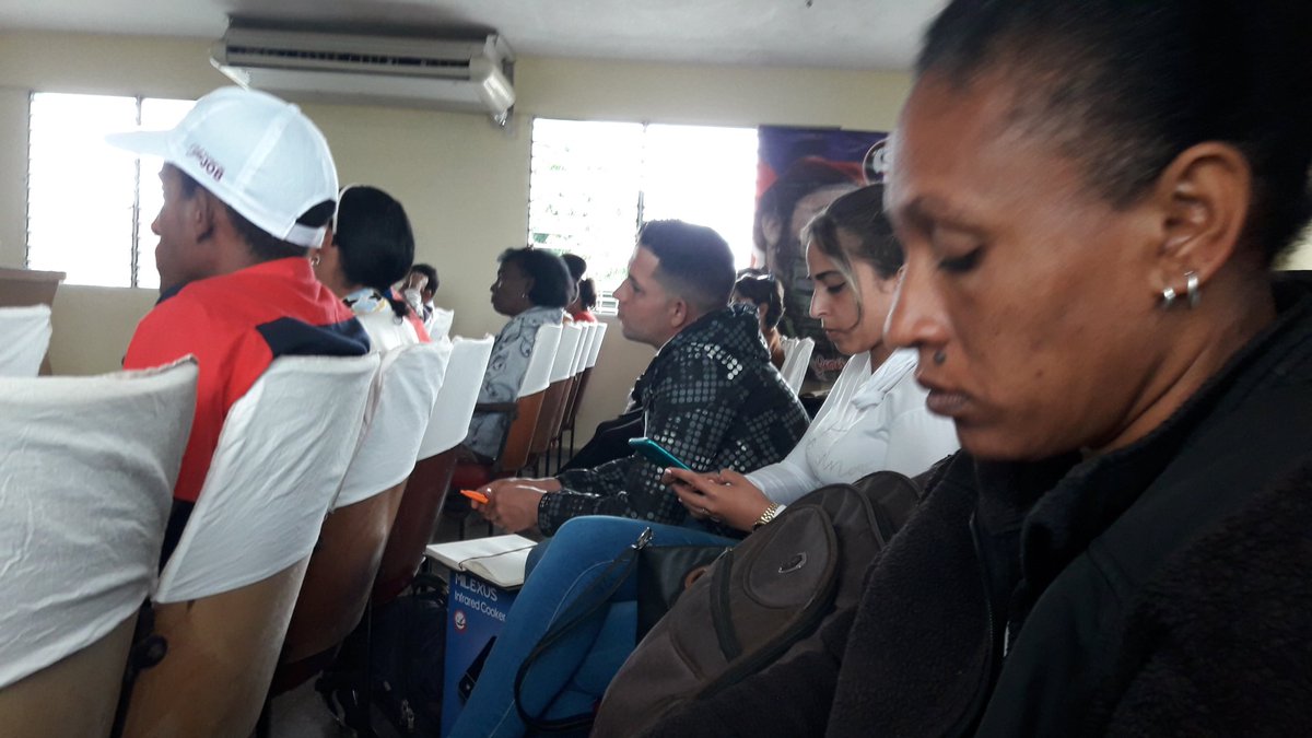 valdes_troche's tweet photo. Ahora mismo se desarrolla Pleno Provincial de los CDR en #PinardelRio donde se evalúan temas estratégicos de la organización. #Cuba #CDRCuba #PinarPorNuevasVictorias #SomosDelBarrio https://t.co/3cPobWldyn