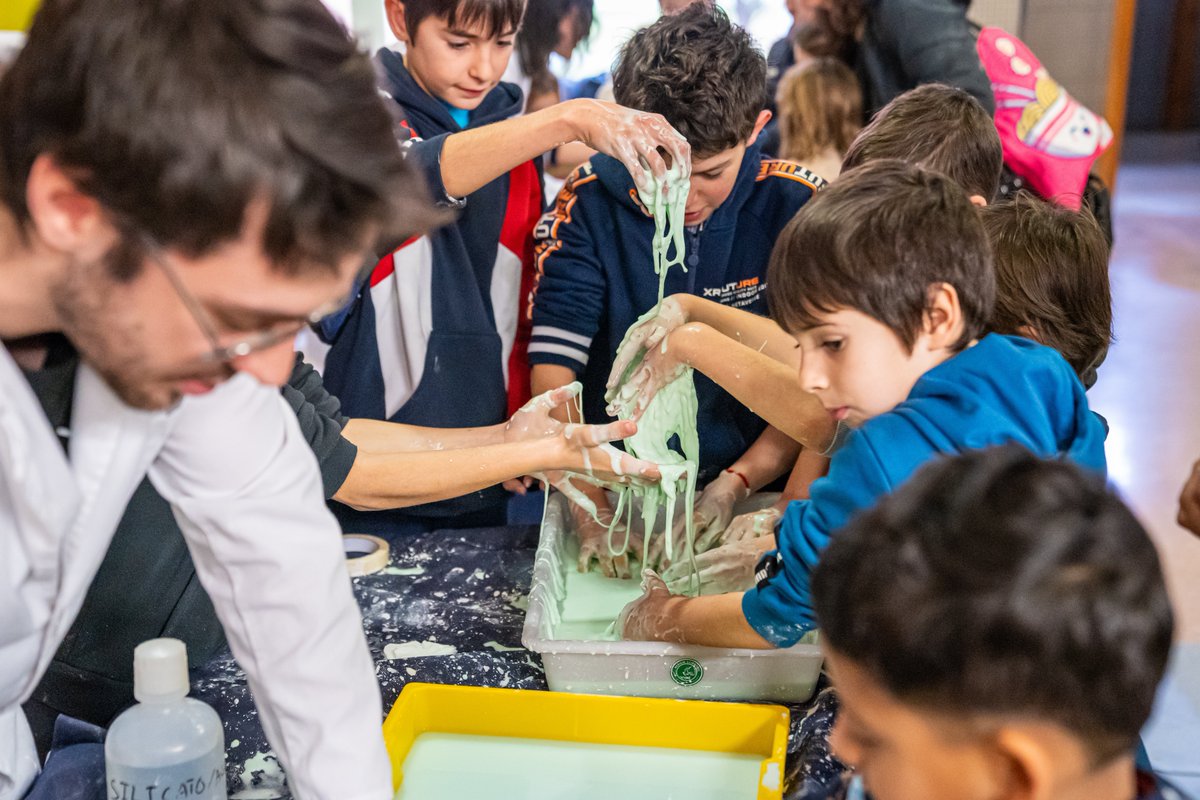 🔊| La #SemanadelaCienciaUR2025 continúa en la Casa de las Ciencias <a href="/Casa_Ciencias/">Casa de las Ciencias</a> con los talleres de <a href="/vaya_elementos/">Vaya Elementos</a>

@fecyt_ciencia #UCCUnirioja <a href="/lariojaorg/">Gobierno de La Rioja</a> @aytologrono

📆16Nov
🎫Plazas limitadas
🕘Horarios e inscripción👇

f.mtr.cool/wdgkmrnwvt