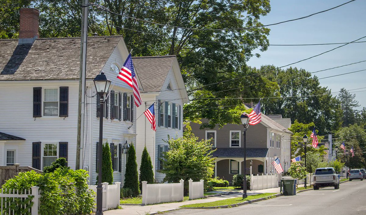 Kudos to Ct. state senator <a href="/SenRobSampson/">Senator Rob Sampson</a>  for telling the truth about the housing bill rammed through the Senate under the cover of darkness at 1 am this morning.  “Very Coercive”  “Towns are losing their autonomy.” “Massive slap in the face” for towns and home owners. Watch