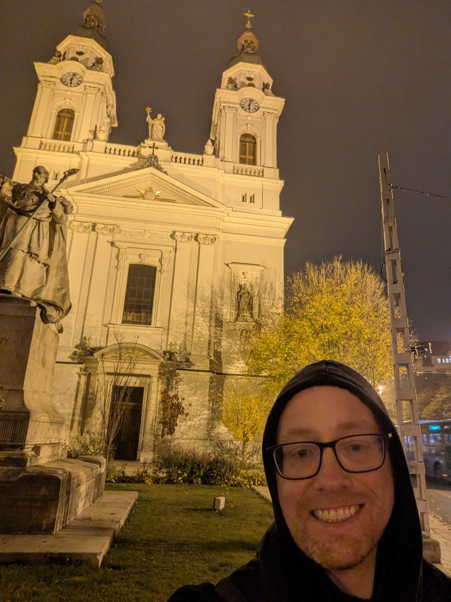 My happy little head has arrived in Budapest 🇮🇪

No sleep, too much coffee, and f**k all luck with the RTE Player...

 #IRELAND #IRISHFOOTBALL #WEAREONE #COYBIG #FAIRELAND #SOCCER