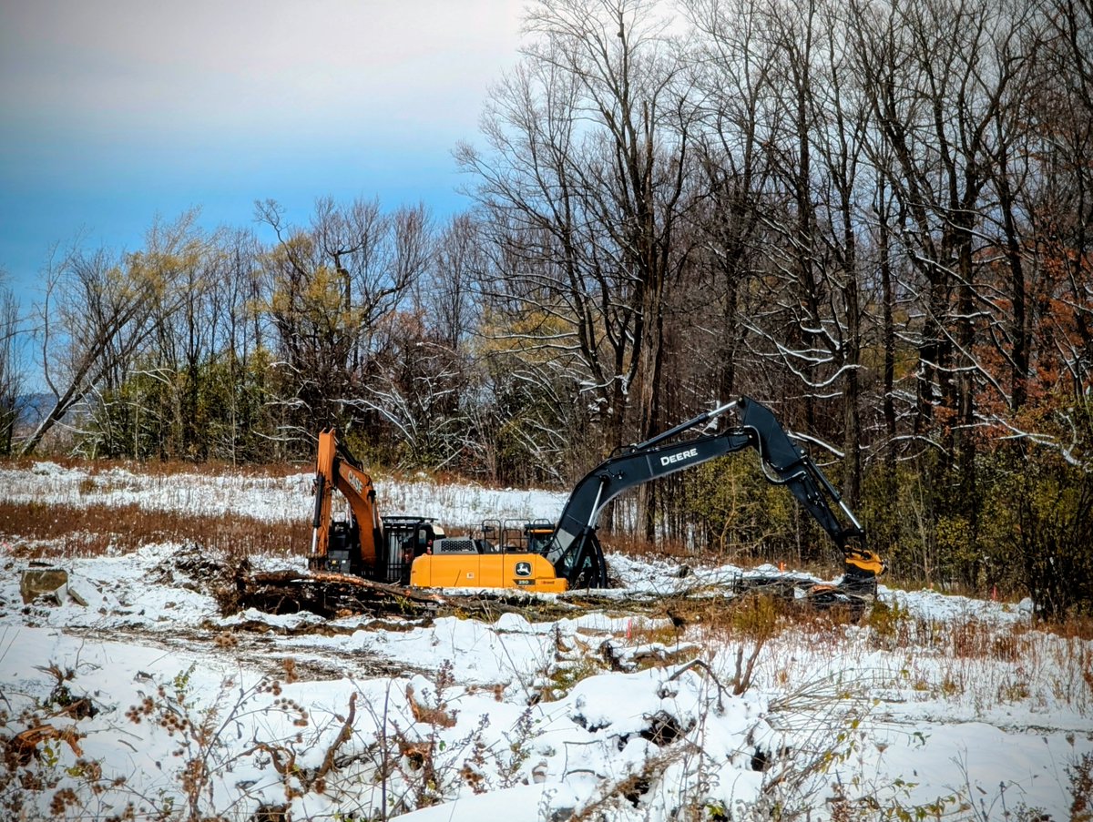 We’re pleased to kick off site servicing work to install new sewers and watermains in Phase 6 and 7 of our Wateridge Village community near Codd’s Rd. and Tawadina Rd. This critical infrastructural work will support the addition of 700 much-needed homes.