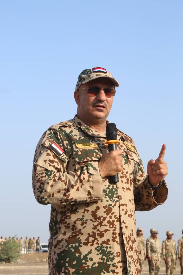 هذا الواعي الأول لكل تحركات مرتزقه إيران الارهابيه..

حفظ الله الفريق الركن القائد #طارق صالح 
 قاهر أعداء الوطن والدين إيران ومرتزقتها الإرهابيين 
وكلام اعصبوا عليه النصر قادم 
وسيأتي يوم  في القريب القادم سينكر كل زنبيل انتمائه لهذه الجماعه الارهابيه