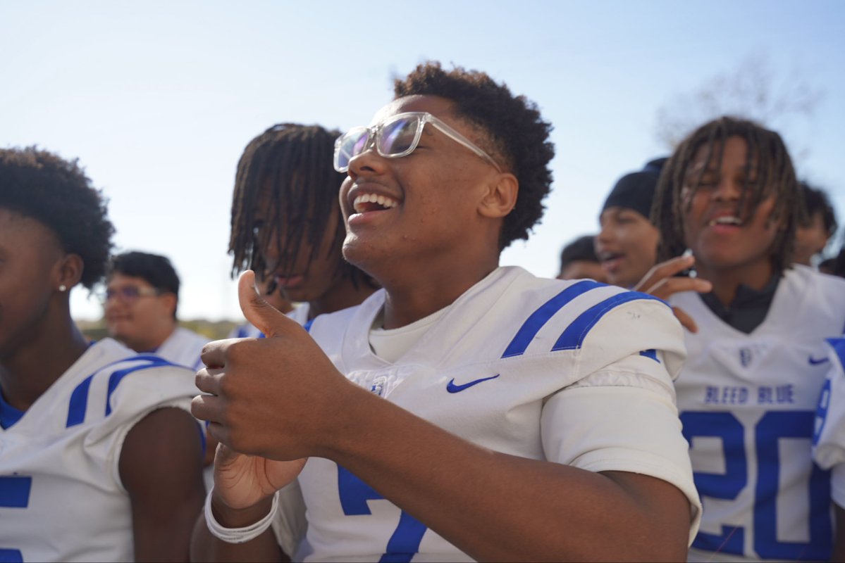 ManorISD's tweet image. 🎉 WHOSE HOUSE?! Our Titan Football Team is Playoff Bound!🏈

It&apos;s a great day to be a Manor New Tech High School Titan!💙🩶 We are absolutely bursting with pride for our amazing Titan Football Team as they head to the playoffs today! #BuildingALegacyOfGreatness🌟