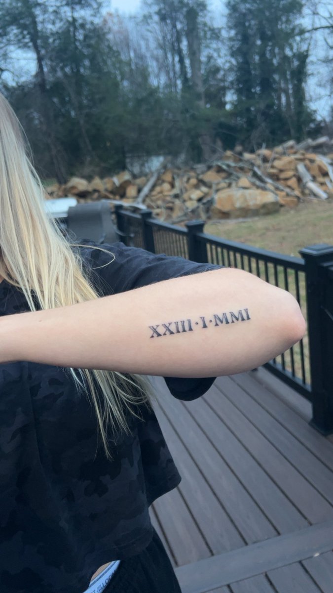 samicheer7's tweet photo. My brother &amp; I got matching tattoos today of each other’s birthdays 💜💙 #tattoo https://t.co/k7TLrKamF1