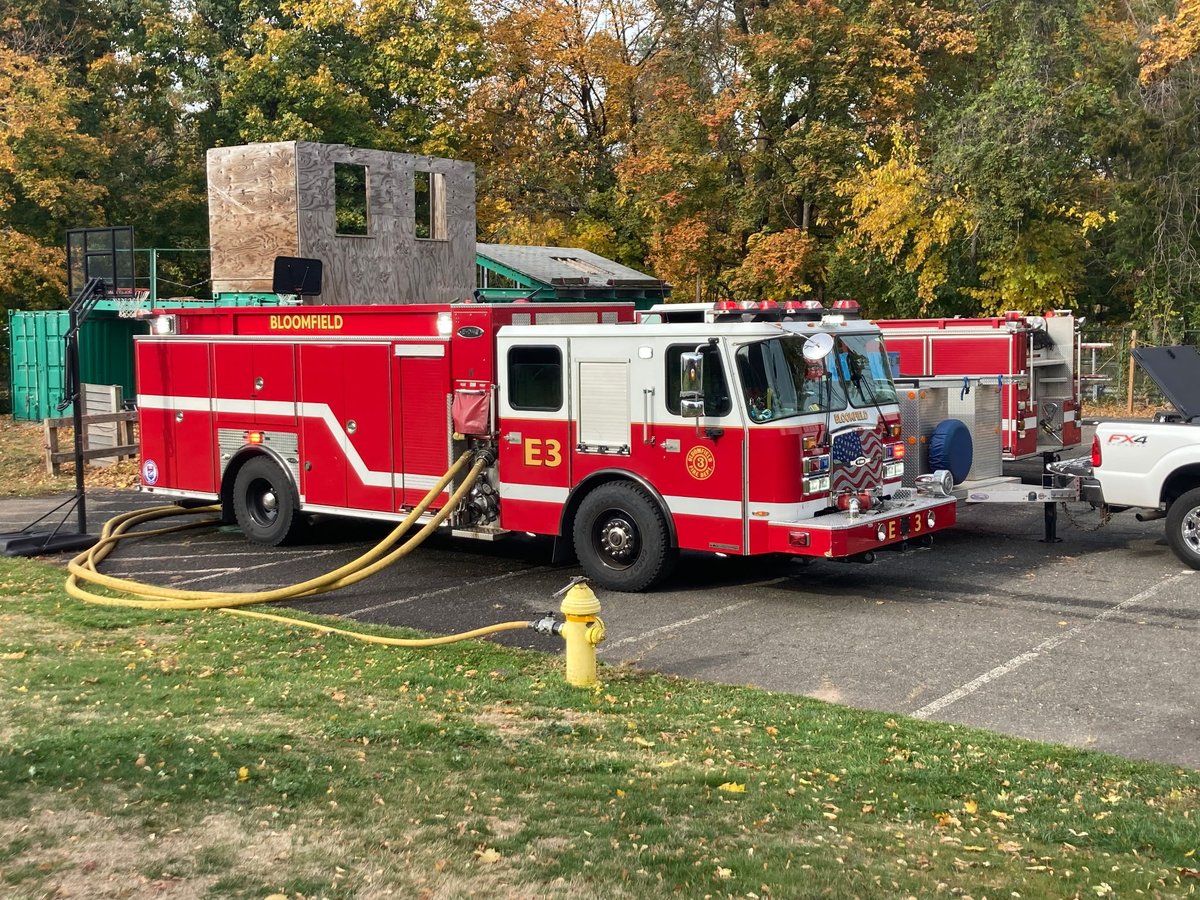 Bloomfieldnjfd's tweet photo. On top of our recent hose and ladder testing, all of our engine companies also completed their annual pump testing and certifications. Each fire engine was put through its paces, pumping thousands of gallons of water to ensure every pump is operating at peak performance. https://t.co/6A9wIQRKWT