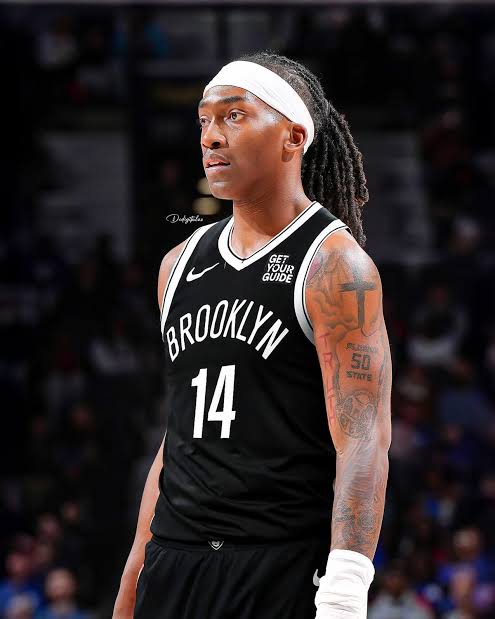 GH_playbook's tweet photo. Herb's NBA Play #2 🌿 🏀 

Terance Mann Over 2.5 Assists

With the Nets relying on rookie point guards who are still adjusting to thr NBA level, Mann naturally becomes the vet facilitator in the offense. With Michael Porter Jr. never being a willing passer, those extra playmaking possessions fall right into Mann’s lap.

He’s clearing 2.5 assists in 8 of his last 11.
